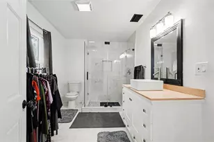 6305 S MacDill Ave, Tampa, FL 33611 - Photo 5