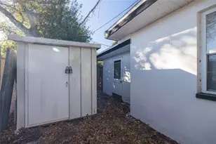 400 S Meteor Ave, Clearwater, FL 33765 - Photo 9