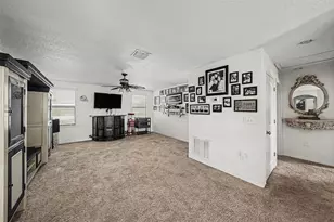12530 Ballentrae Forest Dr, Riverview, FL 33579 - Photo 15