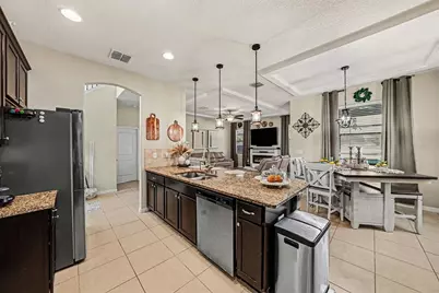 12530 Ballentrae Forest Drive, Riverview, FL 33579 - Photo 9