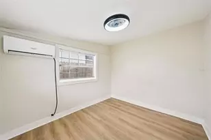 5502 40th St N, Saint Petersburg, FL 33714 - Photo 17