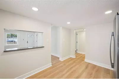 5502 40th Street N, Saint Petersburg, FL 33714 - Photo 9