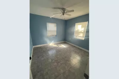 3614 6th Avenue S, Saint Petersburg, FL 33711 - Photo 7