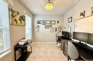 12258 Blue Pacific Dr, Riverview, FL 33579 - Photo 7