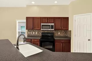 12631 Chenwood Ave, Hudson, FL 34669 - Photo 11