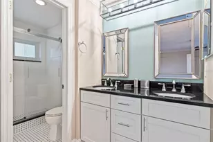 1683 Watermark Cir NE, Saint Petersburg, FL 33702 - Photo 25