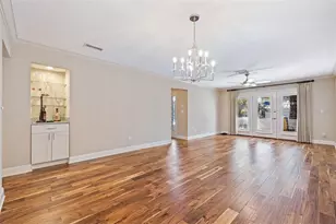 1683 Watermark Cir NE, Saint Petersburg, FL 33702 - Photo 9