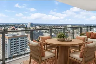 275 1st Ave S, Saint Petersburg, FL 33701 - Photo 17