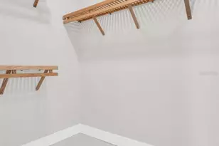 275 1st Ave S, Saint Petersburg, FL 33701 - Photo 27