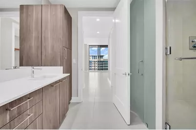 275 1st Avenue S #2001, Saint Petersburg, FL 33701 - Photo 21