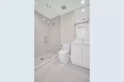 275 1st Avenue S #2001, Saint Petersburg, FL 33701 - Photo 37