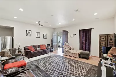 9017 Baywood Park Drive, Seminole, FL 33777 - Photo 17