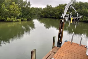 9017 Baywood Park Dr, Seminole, FL 33777 - Photo 87