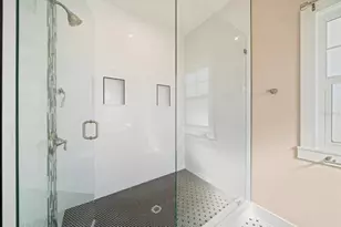1120 24th Ave N, Saint Petersburg, FL 33704 - Photo 27