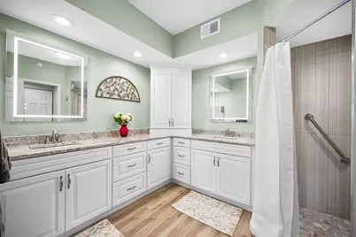 6475 Shoreline Drive #5301, Saint Petersburg, FL 33708 - Photo 19