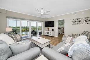 6475 Shoreline Dr, Saint Petersburg, FL 33708 - Photo 5