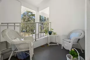 300 Clyde Ln, Dunedin, FL 34698 - Photo 5