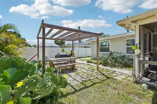 2818 11th Ave W, Bradenton, FL 34205 - Photo 23