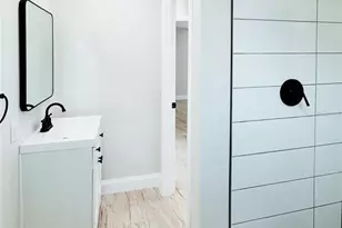 908 61st St S, Gulfport, FL 33707 - Photo 37