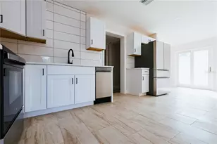 908 61st St S, Gulfport, FL 33707 - Photo 15