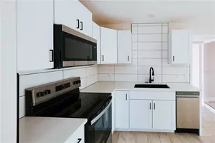 908 61st St S, Gulfport, FL 33707 - Photo 13