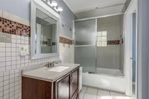 7912 Soaring Trail Ln, Tampa, FL 33615 - Photo 21