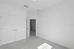 3033 54th Ave N, Saint Petersburg, FL 33714 - Photo 7
