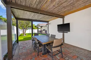 939 39th Ave NE, Saint Petersburg, FL 33703 - Photo 29