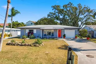 2269 Carolyn Dr, Dunedin, FL 34698 - Photo 3