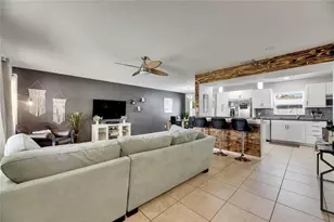 4710 Travertine Dr, Tampa, FL 33615 - Photo 3