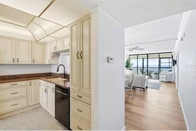 15462 Gulf Boulevard #601, Madeira Beach, FL 33708 - Photo 5