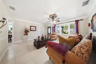 5950 49th Ave N, Kenneth City, FL 33709 - Photo 9