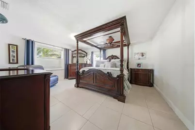 5950 49 Avenue N, Kenneth City, FL 33709 - Photo 27