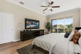 5446 Spectacular Bid Dr, Wesley Chapel, FL 33544 - Photo 23