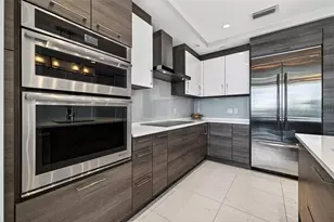 100 1st Ave N, Saint Petersburg, FL 33701 - Photo 19