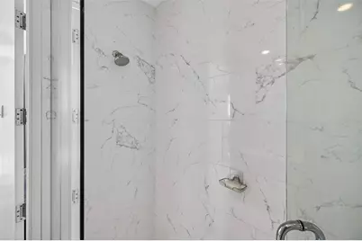100 1st Avenue N #2206, Saint Petersburg, FL 33701 - Photo 35