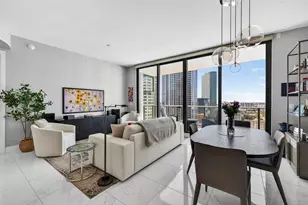 100 1st Ave N, Saint Petersburg, FL 33701 - Photo 13