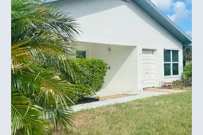 2033 Hawkhurst Circle #180, Sun City Center, FL 33573 - Photo 7