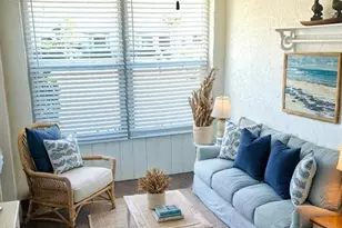 2033 Hawkhurst Cir, Sun City Center, FL 33573 - Photo 11