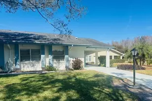 2033 Hawkhurst Cir, Sun City Center, FL 33573 - Photo 3