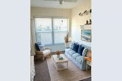 2033 Hawkhurst Circle #180, Sun City Center, FL 33573 - Photo 11