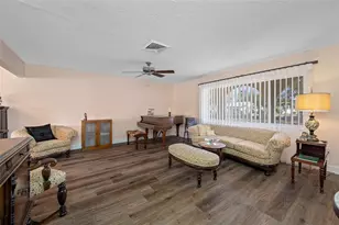 1822 Winchester Rd N, Saint Petersburg, FL 33710 - Photo 33