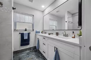 1822 Winchester Rd N, Saint Petersburg, FL 33710 - Photo 45