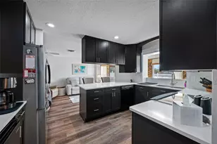 1822 Winchester Rd N, Saint Petersburg, FL 33710 - Photo 15