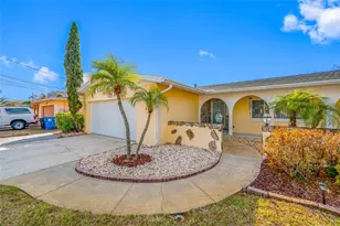 1822 Winchester Rd N, Saint Petersburg, FL 33710 - Photo 3