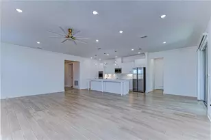 10027 Dolphin Gull Cir, Thonotosassa, FL 33592 - Photo 23