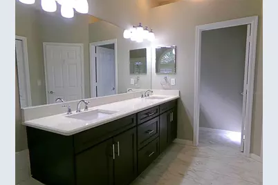 3603 Cypress Meadows Road, Tampa, FL 33624 - Photo 21