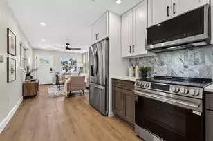 5018 Chancellor St NE, Saint Petersburg, FL 33703 - Photo 9