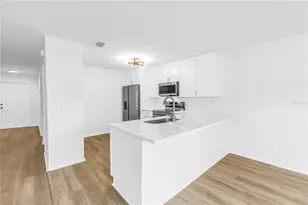 8517 Edgewater Pl Blvd, Tampa, FL 33615 - Photo 17