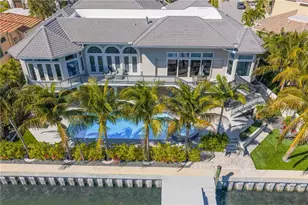 6103 Pasadena Point Blvd S, Gulfport, FL 33707 - Photo 1
